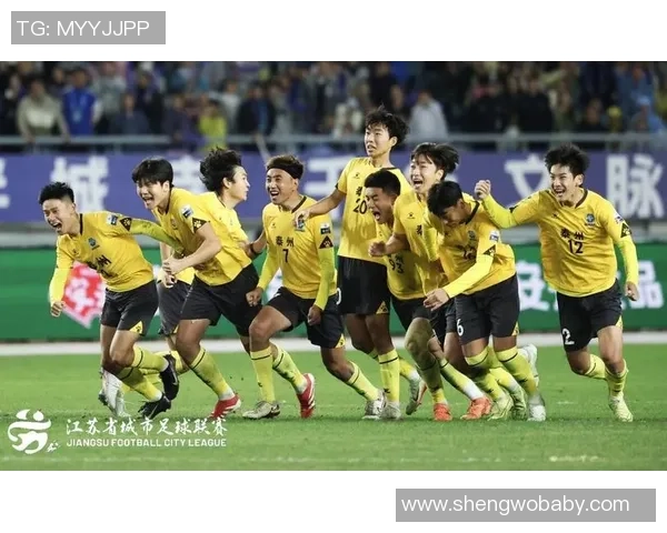 职业联赛特别报道：V5逆袭之路的背后故事与精彩瞬间解析